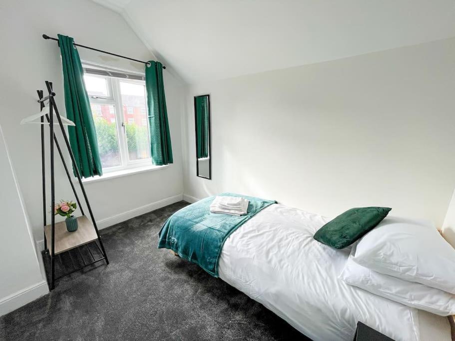 Perfect For Contractors & Families! 7 Beds Free Parking Lejlighed Birmingham Eksteriør billede